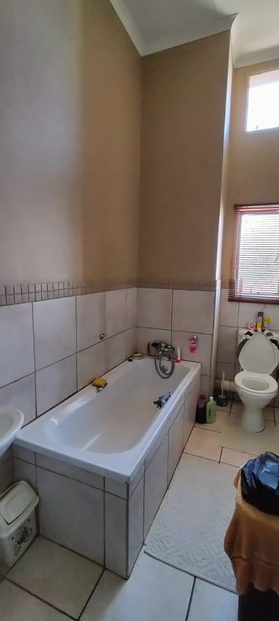 2 Bedroom Property for Sale in West Park Free State